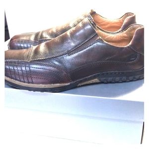 Steve Madden slip ons